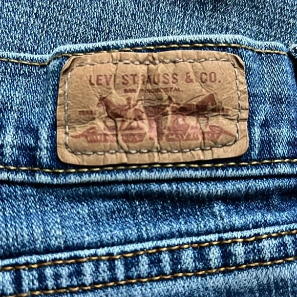 Ladies, Levi 505 jeans - Picture 8 of 10